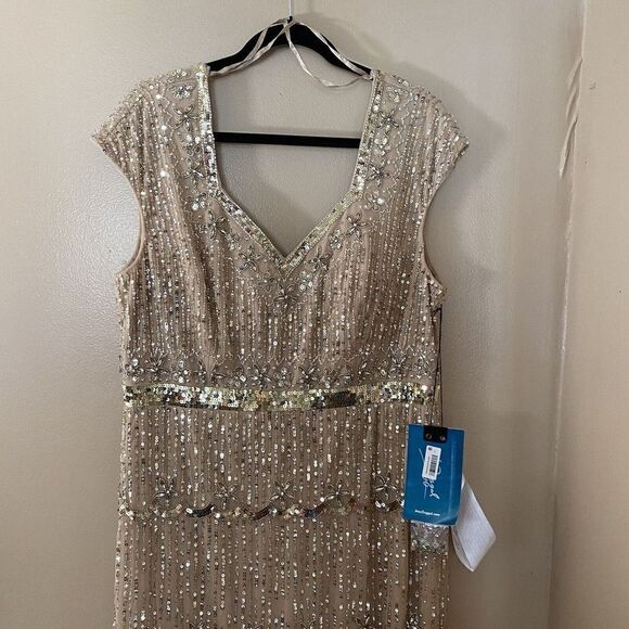 Mac Duggal Beaded Sheath Gold Sequin Evening Gown Maxi Dress Sz 14 NWT. $598 - Picture 5 of 9
